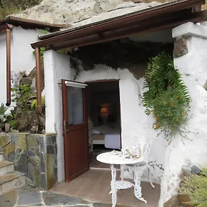https://la-cueva-de-angel-bb.in-canary-islands.com